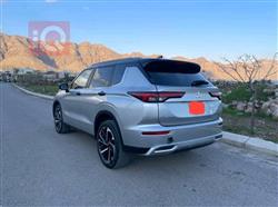 ميتسوبيشي اوتلاندر